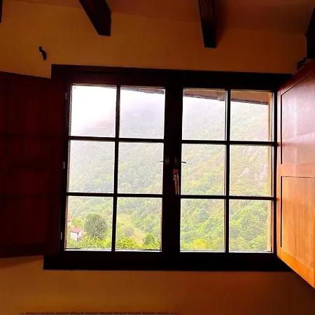 Casa F, Mirador De Ubinas * Pola de Lena